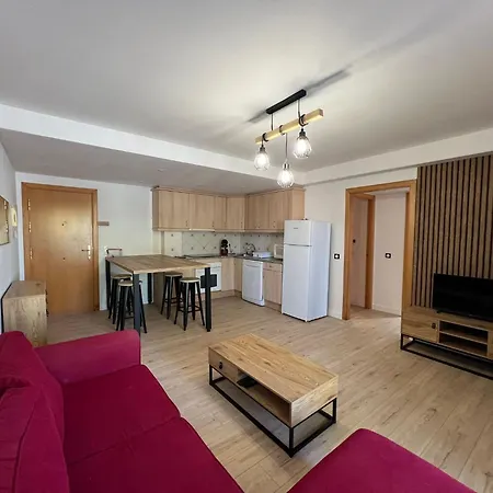 En Zona Tranquila De Av-55 Apartment *